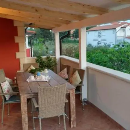 Dea & Paula Apartmán Vodice